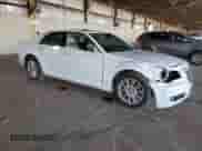 2013 Chrysler 300 Luxury Series с VIN 2C3CCASG2DH528035, выставлен на аукционе Copart как лот 41620334 с пробегом 96 826 миль миль и Списание • Salvage title. История ставок и продаж доступна на DreamBid. Изображение 4.