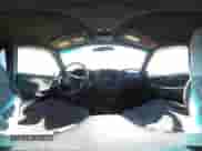 2000 Chevrolet Blazer LS z VIN 1GNCT18W6YK284227, wystawiony jako IAAI lot #42992936 z przebiegiem 155 138 mil mil oraz . Historia ofert i sprzedaży dostępna na DreamBid. Obrazek 18.