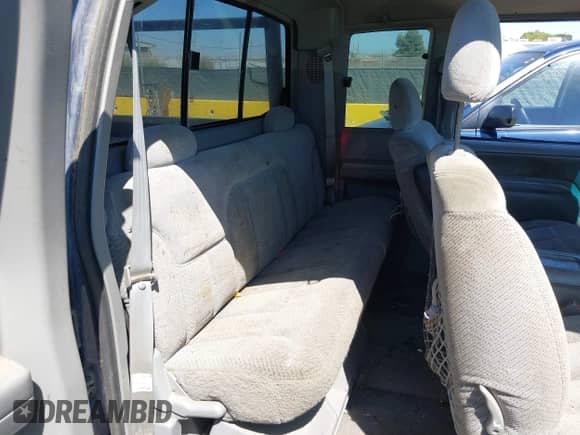1998 GMC Sierra 1500 с VIN 1GTEC19R4WR504589, выставлен на аукционе IAAI как лот 42911323 с пробегом 205 671 миль миль и . История ставок и продаж доступна на DreamBid. Изображение 8.