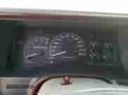 2000 Cadillac Escalade z VIN 1GYEK13R7YR128401, wystawiony jako Copart lot #46227845 z przebiegiem 110 194 mil mil oraz Nie do naprawy • Non repairable. Historia ofert i sprzedaży dostępna na DreamBid. Obrazek 9.