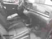 2025 Honda Odyssey Sport-L z VIN 5FNRL6H74SB076182, wystawiony jako IAAI lot #43280705 z przebiegiem 3 201 mil mil oraz . Historia ofert i sprzedaży dostępna na DreamBid. Obrazek 5.