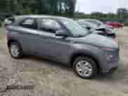 2022 Hyundai Venue SE с VIN KMHRB8A3XNU134583, выставлен на аукционе Copart как лот 58936794 с пробегом 59 318 миль миль и Списание • Salvage title. История ставок и продаж доступна на DreamBid. Изображение 4.