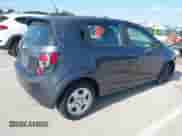 2013 Chevrolet Sonic LS с VIN 1G1JA6SH0D4212041, выставлен на аукционе IAAI как лот 42552147 с пробегом 192 934 миль миль и . История ставок и продаж доступна на DreamBid. Изображение 4.