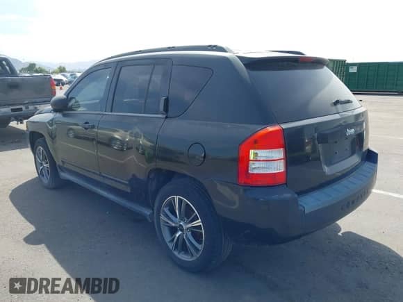 2008 Jeep Compass Sport with VIN 1J8FT47068D778685, listed as a IAAI auction lot 43249617 with Not provided miles and . Bid and sale history available at DreamBid. Image 3.