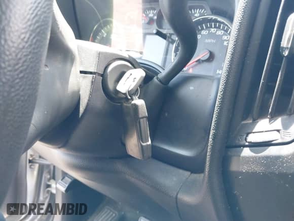 2017 Chevrolet Silverado 1500 Custom с VIN 1GCRCPEC5HZ186930, выставлен на аукционе IAAI как лот 42474787 с пробегом 103 527 миль миль и . История ставок и продаж доступна на DreamBid. Изображение 11.
