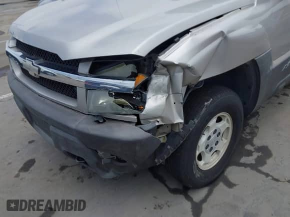2004 Chevrolet Avalanche with VIN 3GNEC12T64G123675, listed as a IAAI auction lot 42478840 with 69,082 mi miles and . Bid and sale history available at DreamBid. Image 6.