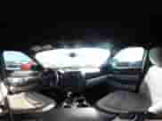 2018 Ford Explorer z VIN 1FM5K7BH8JGB88170, wystawiony jako IAAI lot #41529475 z przebiegiem 108 849 mil mil oraz . Historia ofert i sprzedaży dostępna na DreamBid. Obrazek 19.