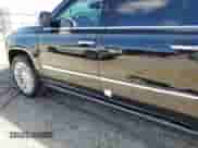 2020 Cadillac Escalade ESV Platinum с VIN 1GYS4KKJ2LR106815, выставлен на аукционе Copart как лот 80460464 с пробегом 61 306 миль миль и На запчасти • Non repairable. История ставок и продаж доступна на DreamBid. Изображение 13.