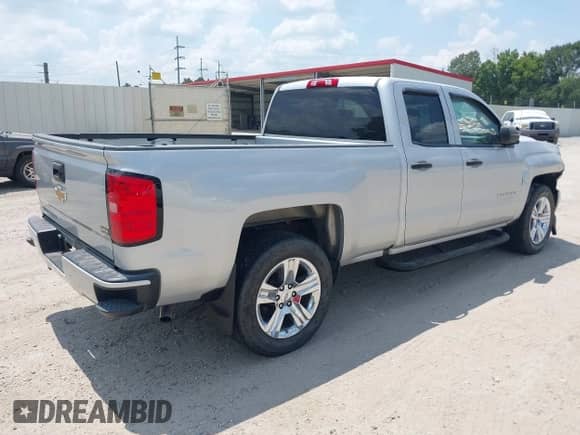 2017 Chevrolet Silverado 1500 Custom с VIN 1GCRCPEC5HZ389879, выставлен на аукционе IAAI как лот 42973352 с пробегом 155 697 миль миль и . История ставок и продаж доступна на DreamBid. Изображение 4.