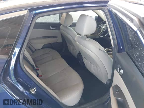 2018 Kia Optima LX z VIN 5XXGT4L39JG258777, wystawiony jako IAAI lot #41659272 z przebiegiem 42 736 mil mil oraz . Historia ofert i sprzedaży dostępna na DreamBid. Obrazek 8.