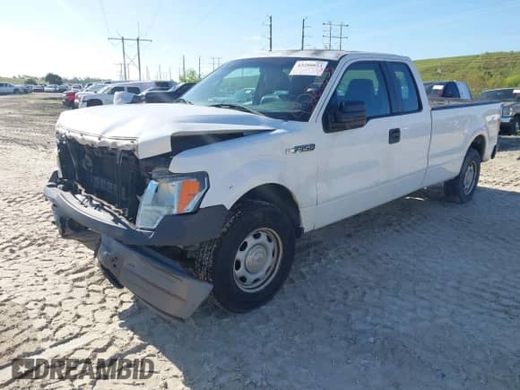 2014 Ford F-150 STX with VIN 1FTFX1CF5EKD93744, listed as a IAAI auction lot 43280853 with 144,024 mi miles and . Bid and sale history available at DreamBid. Image 2.
