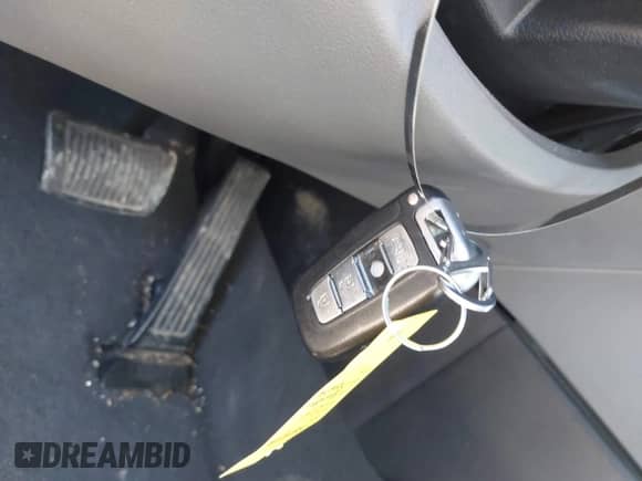 2014 Hyundai Sonata Limited с VIN 5NPEC4AC1EH884912, выставлен на аукционе IAAI как лот 42206212 с пробегом 110 639 миль миль и . История ставок и продаж доступна на DreamBid. Изображение 11.