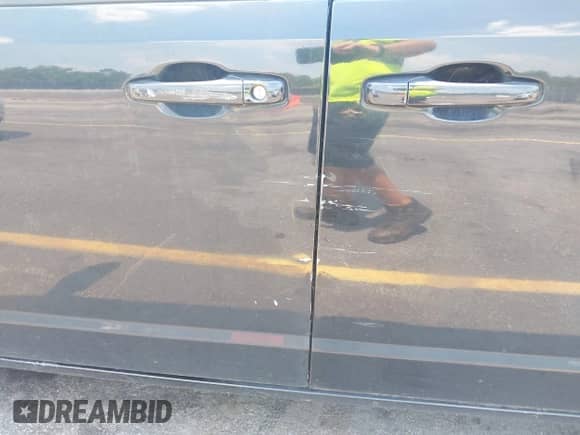 2018 Dodge Grand Caravan SE z VIN 2C4RDGBG3JR304526, wystawiony jako IAAI lot #42605129 z przebiegiem 139 660 mil mil oraz . Historia ofert i sprzedaży dostępna na DreamBid. Obrazek 6.