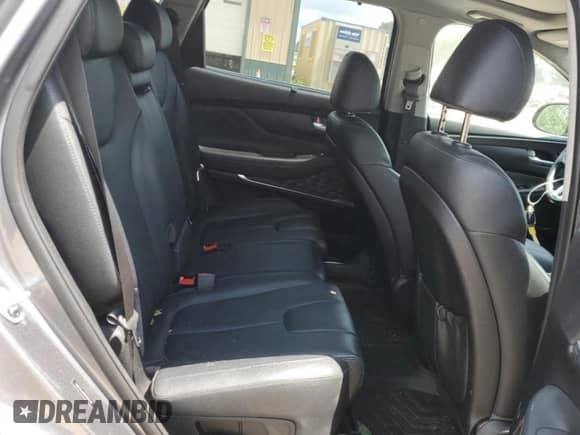 2019 Hyundai Santa Fe Ultimate с VIN 5NMS5CAA9KH026134, выставлен на аукционе Copart как лот 65632635 с пробегом 61 922 миль миль и Списание • Salvage title. История ставок и продаж доступна на DreamBid. Изображение 10.
