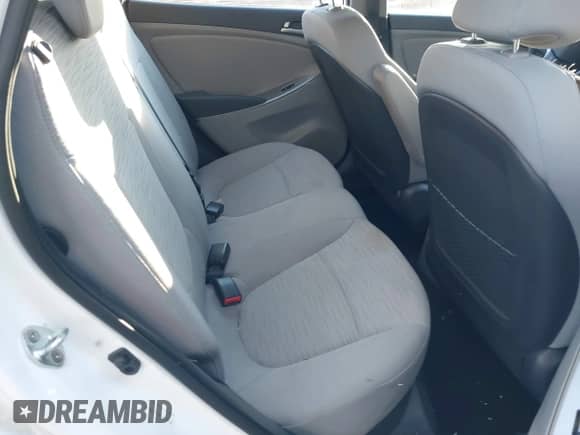 2016 Hyundai Accent SE z VIN KMHCT5AE9GU290829, wystawiony jako IAAI lot #41209115 z przebiegiem 27 998 mil mil oraz . Historia ofert i sprzedaży dostępna na DreamBid. Obrazek 8.