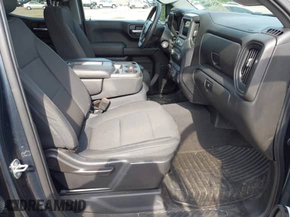 2019 Chevrolet Silverado 1500 Custom с VIN 1GCRYBEHXKZ395099, выставлен на аукционе IAAI как лот 42514009 с пробегом 96 910 миль миль и . История ставок и продаж доступна на DreamBid. Изображение 5.