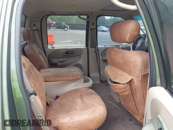 2002 Ford F-150 XLT с VIN 1FTRW08L42KE05595, выставлен на аукционе IAAI как лот 42108052 с пробегом Не указан миль и . История ставок и продаж доступна на DreamBid. Изображение 8.