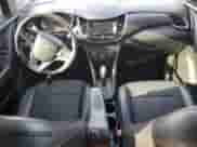 2018 Chevrolet Trax LT z VIN KL7CJLSB4JB632688, wystawiony jako Copart lot #84636335 z przebiegiem 125 350 mil mil oraz Szkoda całkowita • Salvage title. Historia ofert i sprzedaży dostępna na DreamBid. Obrazek 8.