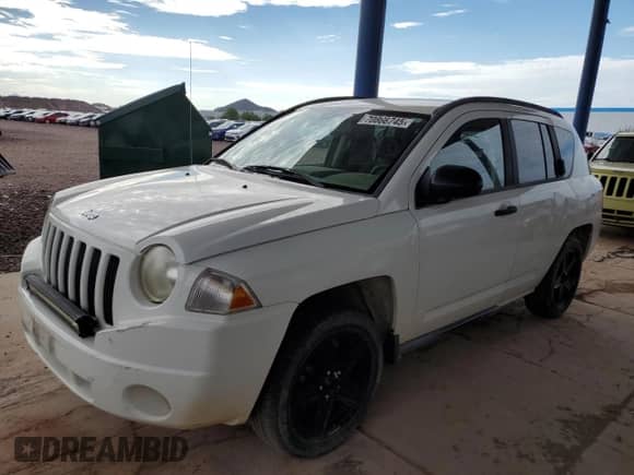 2007 Jeep Compass Sport with VIN 1J8FT47W37D145824, listed as a Copart auction lot 70866745 with 193,992 mi miles and Clean title. Bid and sale history available at DreamBid. Image 1.