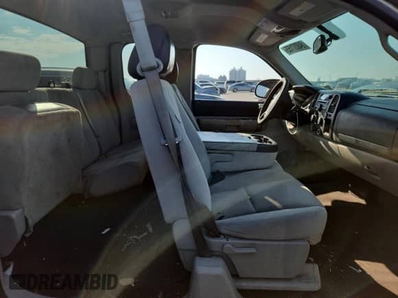 2007 Chevrolet Silverado 1500 1LT with VIN 1GCEC19C07Z509317, listed as a Copart auction lot 84037155 with 318,603 mi miles and Salvage title. Bid and sale history available at DreamBid. Image 10.