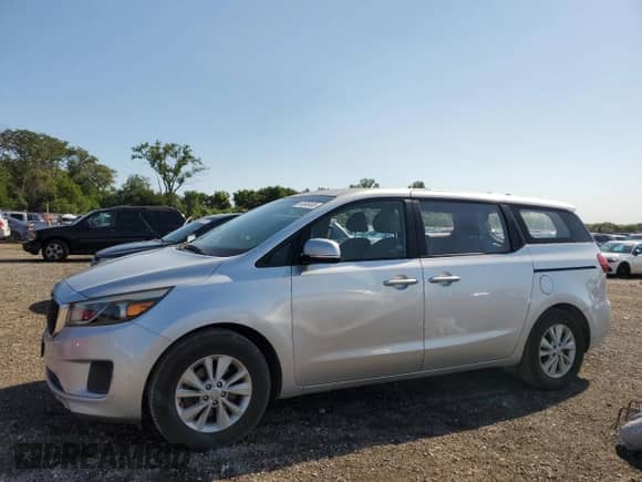 2016 Kia Sedona L с VIN KNDMA5C14G6158686, выставлен на аукционе Copart как лот 69995495 с пробегом 117 627 миль миль и Чистый • Clean title. История ставок и продаж доступна на DreamBid. Изображение 1.