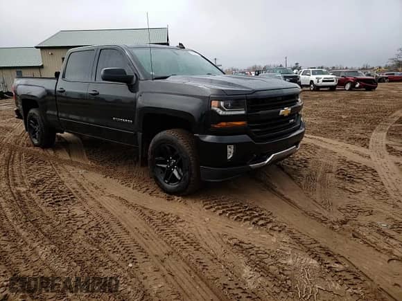 2018 Chevrolet Silverado 1500 LT with VIN 1GCUKREC7JF120587, listed as a Copart auction lot 54009835 with 103,594 mi miles and Clean title. Bid and sale history available at DreamBid. Image 13.