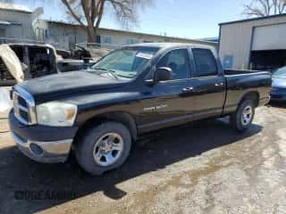 2007 Dodge 1500 SLT z VIN 1D7HA18P67J544794, wystawiony jako Copart lot #49235305 z przebiegiem 257 427 mil mil oraz Szkoda całkowita • Salvage title. Historia ofert i sprzedaży dostępna na DreamBid. Obrazek 1.