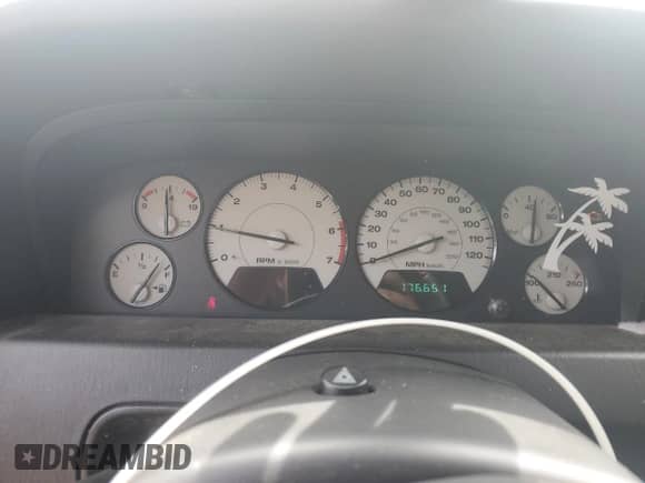 2002 Jeep Grand Cherokee Overland с VIN 1J8GW68J92C100704, выставлен на аукционе Copart как лот 66278545 с пробегом 176 651 миль миль и Чистый • Clean title. История ставок и продаж доступна на DreamBid. Изображение 9.