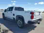 2024 Chevrolet Silverado 2500HD Custom с VIN 2GC4YMEY5R1116716, выставлен на аукционе Copart как лот 84232615 с пробегом 201 897 миль миль и Списание • Salvage title. История ставок и продаж доступна на DreamBid. Изображение 2.