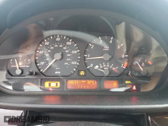 2004 BMW 3 Series 325Ci with VIN WBABW33474PL30185, listed as a Copart auction lot 89518345 with 86,931 mi miles and Salvage title. Bid and sale history available at DreamBid. Image 9.