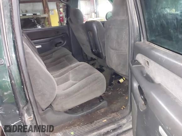 2003 Chevrolet Silverado 1500HD LT with VIN 1GCGK13U03F160300, listed as a IAAI auction lot 41441735 with Not provided miles and . Bid and sale history available at DreamBid. Image 8.