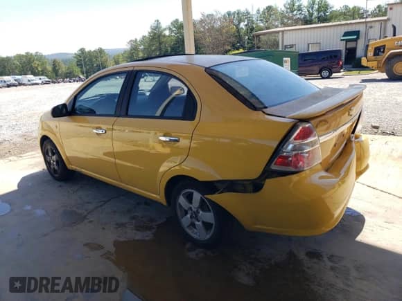 2008 Chevrolet Aveo LT z VIN KL1TG56638B173407, wystawiony jako Copart lot #72194684 z przebiegiem 195 150 mil mil oraz Nie do naprawy • Non repairable. Historia ofert i sprzedaży dostępna na DreamBid. Obrazek 2.