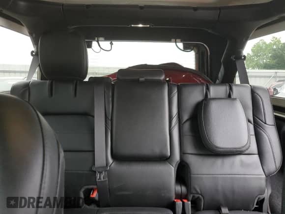 2021 Jeep Wrangler Unlimited Sahara with VIN 1C4JJXP68MW774245, listed as a Copart auction lot 61051765 with 33,059 mi miles and Salvage title. Bid and sale history available at DreamBid. Image 10.