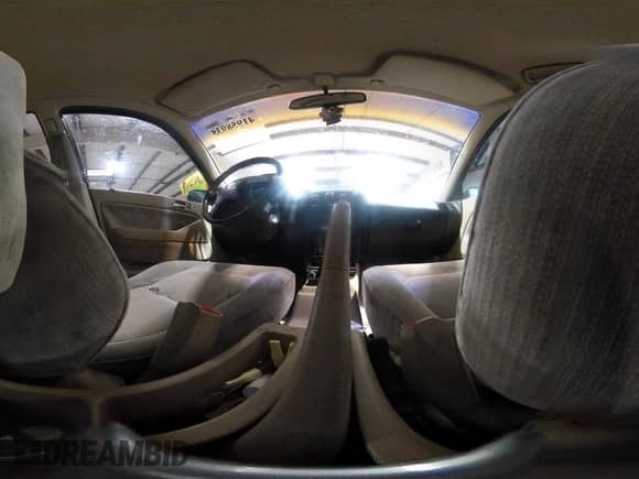 1993 Honda Accord LX с VIN 1HGCB7553PA066813, выставлен на аукционе IAAI как лот 41958935 с пробегом 454 394 миль миль и . История ставок и продаж доступна на DreamBid. Изображение 18.