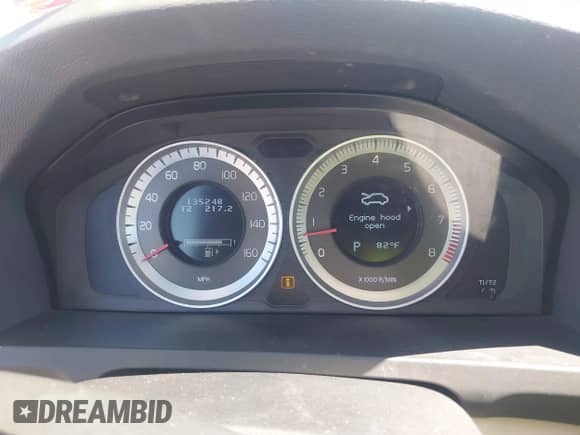 2012 Volvo S60 T5 с VIN YV1622FS1C2051230, выставлен на аукционе IAAI как лот 42949592 с пробегом 135 248 миль миль и . История ставок и продаж доступна на DreamBid. Изображение 7.