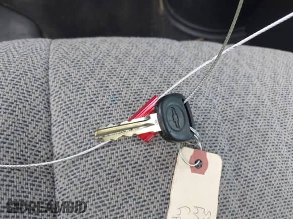 2014 Chevrolet Express Passenger LS with VIN 1GAWGPFG0E1172736, listed as a IAAI auction lot 42607900 with 71,199 mi miles and . Bid and sale history available at DreamBid. Image 11.