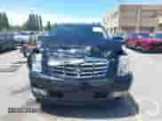 2008 Cadillac Escalade ESV с VIN 1GYFK66888R221139, выставлен на аукционе IAAI как лот 42671536 с пробегом 200 752 миль миль и . История ставок и продаж доступна на DreamBid. Изображение 12.