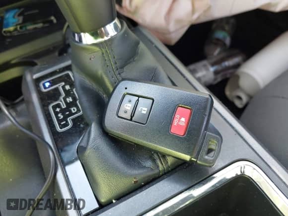 2019 Toyota Tacoma SR5 с VIN 3TMAZ5CN7KM086311, выставлен на аукционе IAAI как лот 43131255 с пробегом 33 027 миль миль и . История ставок и продаж доступна на DreamBid. Изображение 11.