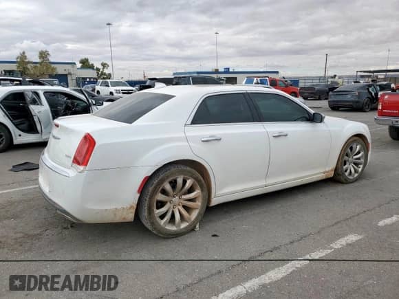 2018 Chrysler 300 Limited с VIN 2C3CCAEG8JH324413, выставлен на аукционе Copart как лот 63115245 с пробегом 98 537 миль миль и Списание • Salvage title. История ставок и продаж доступна на DreamBid. Изображение 3.