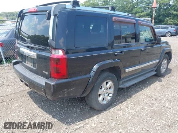 2007 Jeep Commander Limited z VIN 1J8HG58207C591661, wystawiony jako IAAI lot #42795147 z przebiegiem Nie podano mil oraz . Historia ofert i sprzedaży dostępna na DreamBid. Obrazek 4.