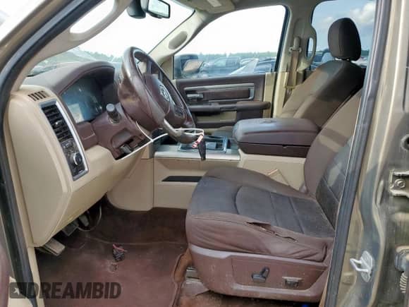 2013 Ram 1500 Outdoorsman z VIN 1C6RR6LT6DS627986, wystawiony jako Copart lot #81571925 z przebiegiem 216 047 mil mil oraz Czysty tytuł • Clean title. Historia ofert i sprzedaży dostępna na DreamBid. Obrazek 7.