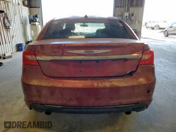 2014 Chrysler 200 Touring с VIN 1C3CCBBG9EN179082, выставлен на аукционе Copart как лот 81290865 с пробегом 158 003 миль миль и Списание • Salvage title. История ставок и продаж доступна на DreamBid. Изображение 6.