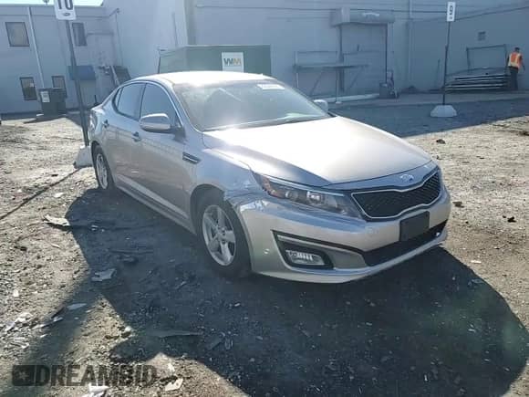 2015 Kia Optima LX with VIN KNAGM4A71F5547258, listed as a Copart auction lot 82240795 with 194,110 mi miles and Salvage title. Bid and sale history available at DreamBid. Image 13.