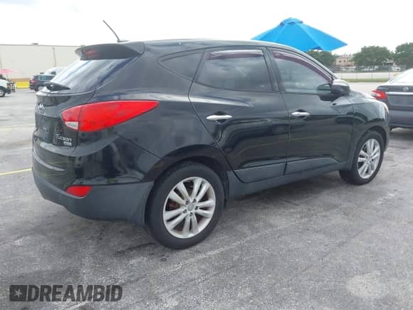 2013 Hyundai Tucson GLS с VIN KM8JU3AC5DU729902, выставлен на аукционе IAAI как лот 43464556 с пробегом 127 340 миль миль и . История ставок и продаж доступна на DreamBid. Изображение 4.