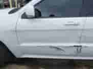 2015 Jeep Grand Cherokee SRT z VIN 1C4RJFDJ5FC190072, wystawiony jako IAAI lot #42980152 z przebiegiem 90 580 mil mil oraz . Historia ofert i sprzedaży dostępna na DreamBid. Obrazek 17.