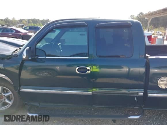 2001 GMC Sierra 1500 SLE z VIN 2GTEC19V511288511, wystawiony jako IAAI lot #41919749 z przebiegiem 203 202 mil mil oraz . Historia ofert i sprzedaży dostępna na DreamBid. Obrazek 14.
