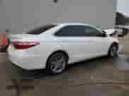 2017 Toyota Camry LE с VIN 4T1BF1FKXHU279575, выставлен на аукционе Copart как лот 53484935 с пробегом Не указан миль и Списание • Salvage title. История ставок и продаж доступна на DreamBid. Изображение 3.