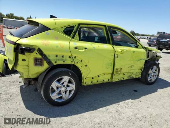 2024 Hyundai Kona SE с VIN KM8HA3AB4RU068627, выставлен на аукционе Copart как лот 65776945 с пробегом 32 578 миль миль и Списание • Salvage title. История ставок и продаж доступна на DreamBid. Изображение 3.