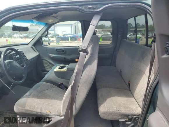 2000 Ford F-150 XL z VIN 1FTRX17W6YNC01533, wystawiony jako Copart lot #62307545 z przebiegiem 280 487 mil mil oraz Szkoda całkowita • Salvage title. Historia ofert i sprzedaży dostępna na DreamBid. Obrazek 10.