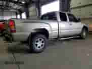 2002 GMC Sierra 1500 Denali z VIN 2GTFK69U021173036, wystawiony jako Copart lot #51416215 z przebiegiem 316 034 mil mil oraz Szkoda całkowita • Salvage title. Historia ofert i sprzedaży dostępna na DreamBid. Obrazek 3.